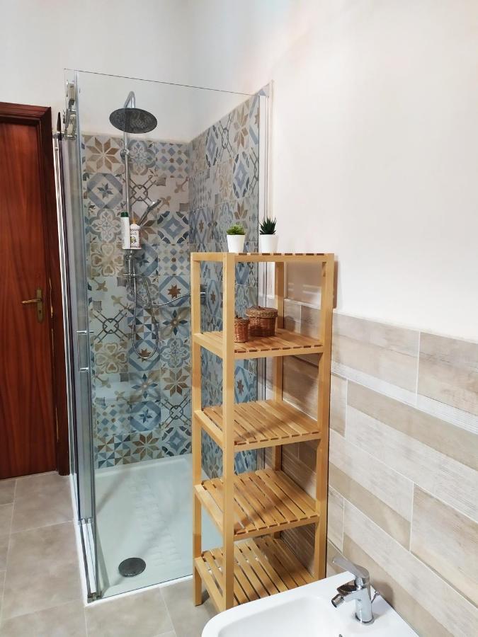 Between Sea And Mountain Apartment San Giovanni La Punta Bagian luar foto