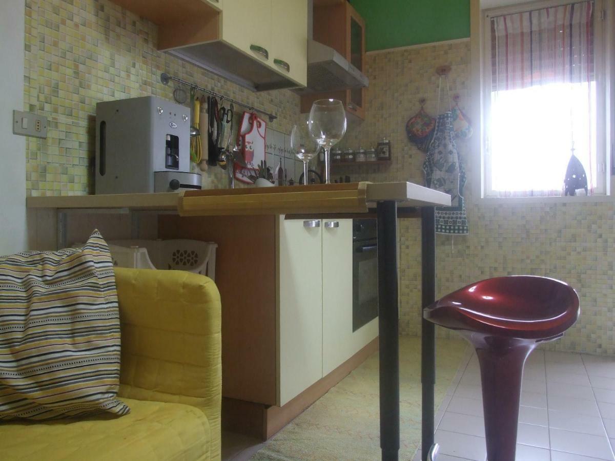 Between Sea And Mountain Apartment San Giovanni La Punta Bagian luar foto